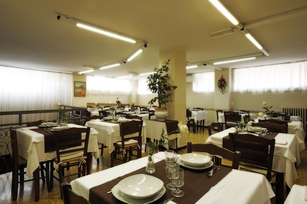 Hotel Del Golfo Laigueglia Kültér fotó