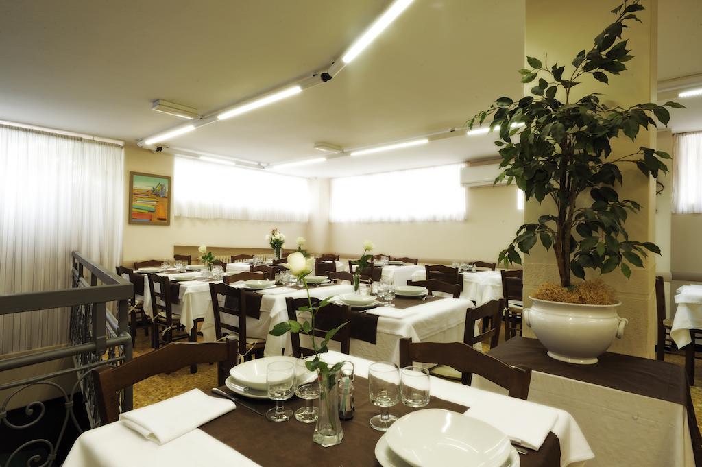 Hotel Del Golfo Laigueglia Kültér fotó